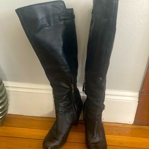 Ugh knee-high Ugg platform leather boots, size 8.